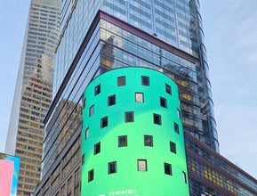 nasdaq-tower-billboard-now-available-for-1-day-rentals-instead-of-1-month